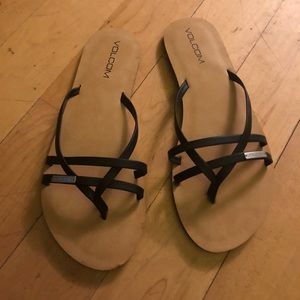 Volcom black criss cross sandals